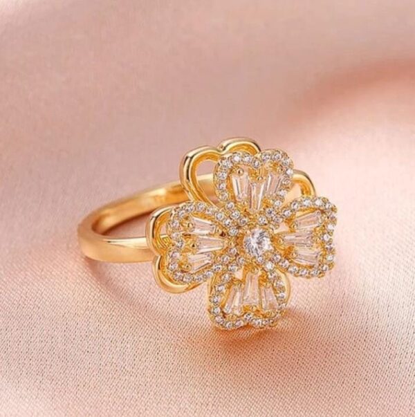 Anillo Trebol